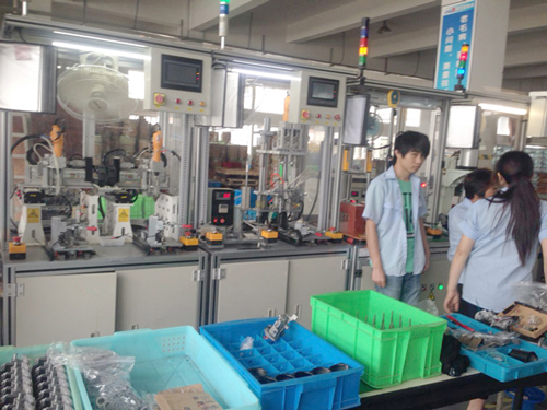 螺絲（sī）機案例