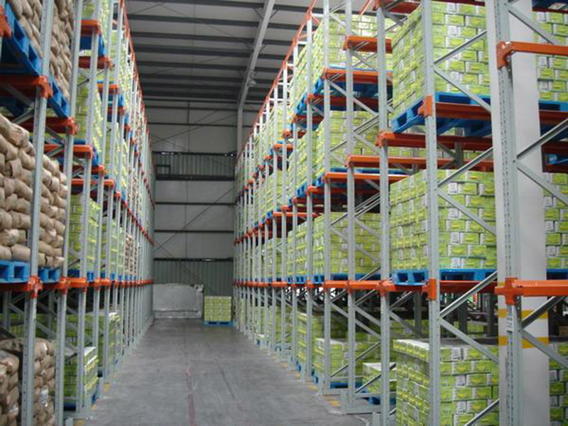 倉庫貨架塑料托（tuō）盤應用案